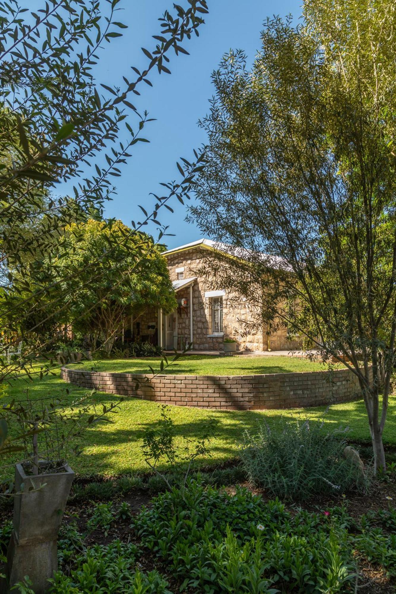 Hh 820 Accomodation Grootfontein ภายนอก รูปภาพ