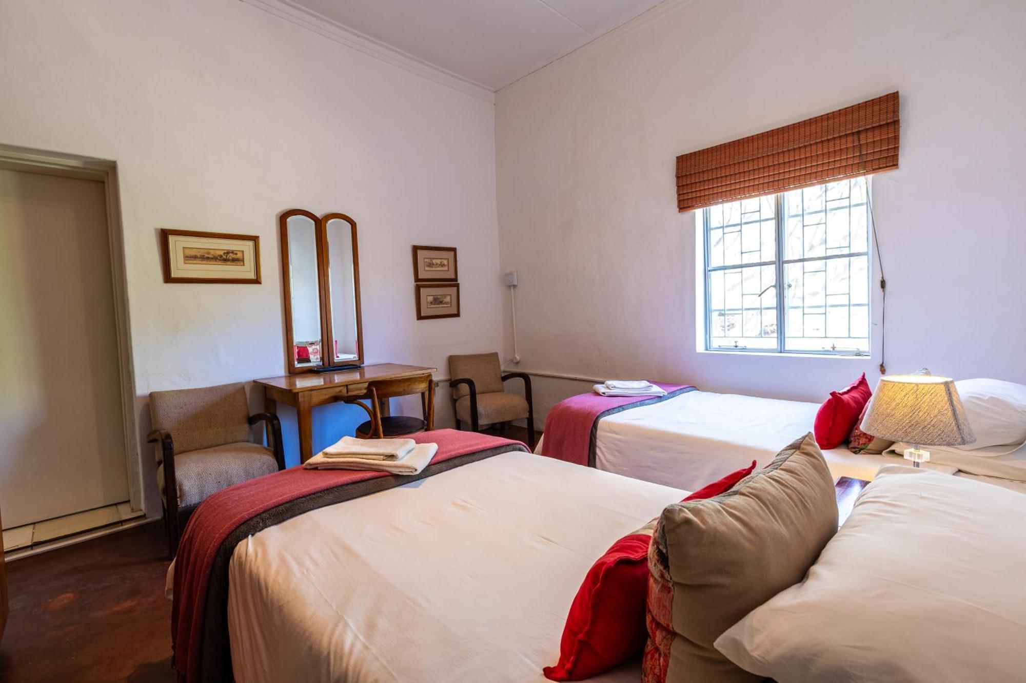 Hh 820 Accomodation Grootfontein ภายนอก รูปภาพ